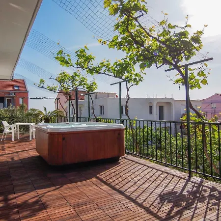 Of The Hill Apartment